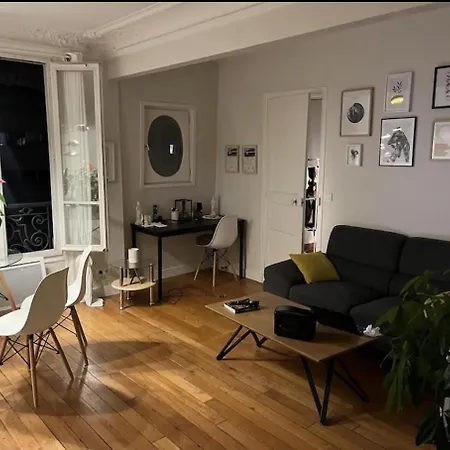 Appartamento Parisien 2 Pieces Parigi